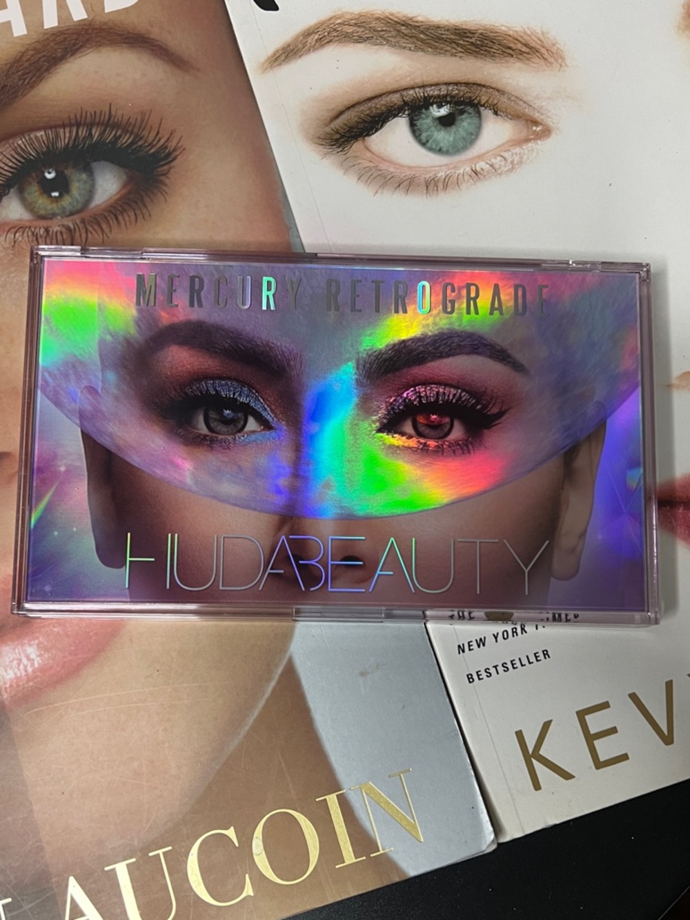 HUDA BEAUTY Mercury Retrograde Eyeshadow Palette - Holographic Pink/Purple